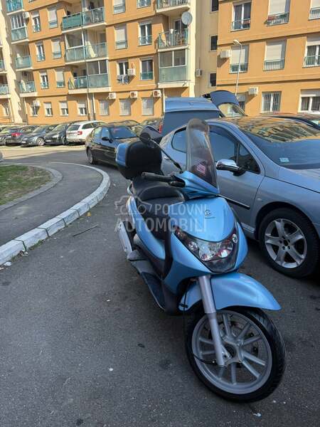 Piaggio Beverly 250 ie