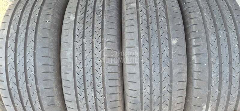 Continental 215/60 R17 Letnja