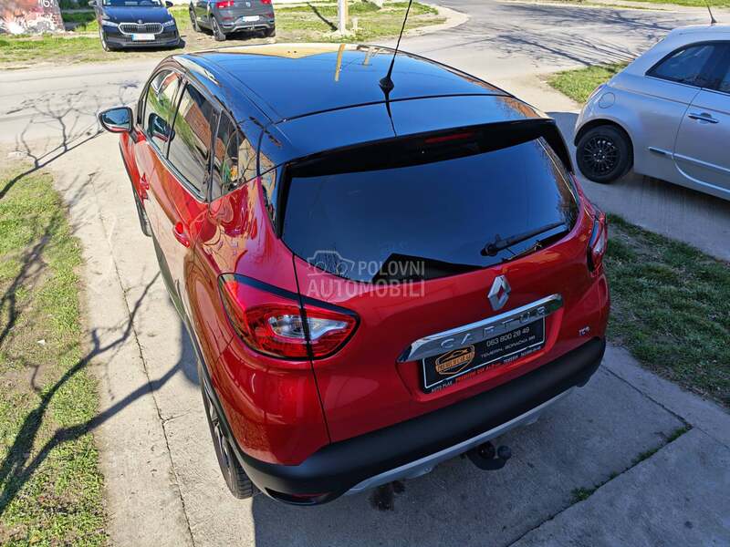 Renault Captur 1.2 HELLY HANSEN AT