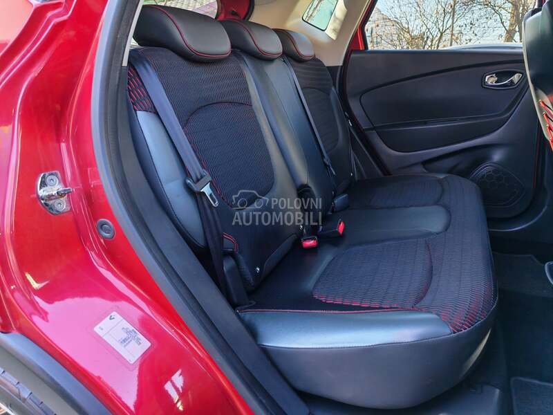 Renault Captur 1.2 HELLY HANSEN AT