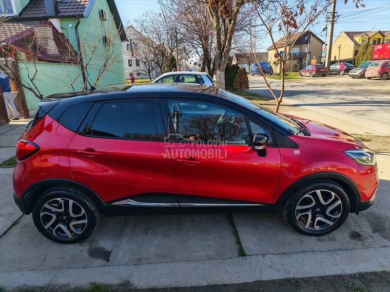 Renault Captur 1.2 HELLY HANSEN AT