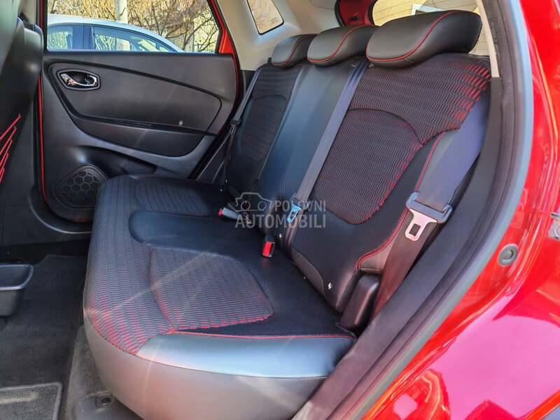 Renault Captur 1.2 HELLY HANSEN AT