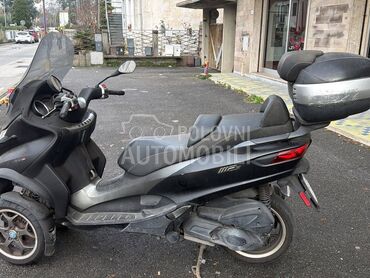 Piaggio MP3 300