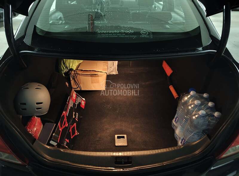 Opel Insignia 2.0 TDCI SELECTION