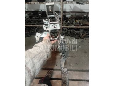 pedala gasa za Audi A4 od 2005. do 2008. god.