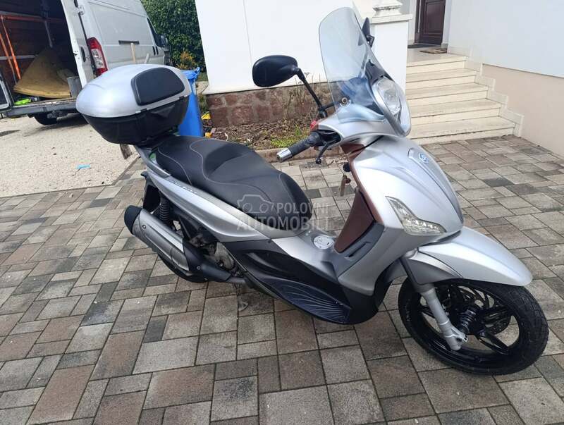Piaggio Beverly 350