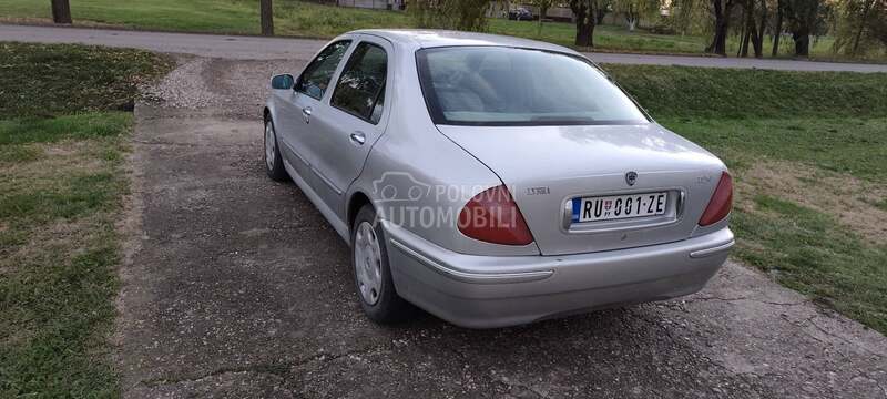 Lancia Lybra 