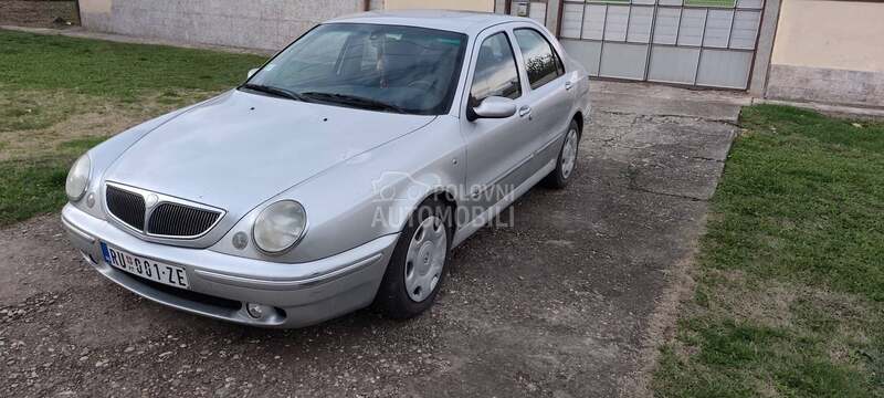 Lancia Lybra 