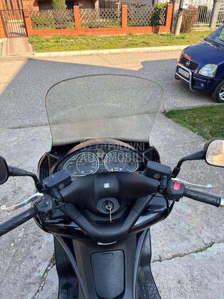 Honda silver wing 400