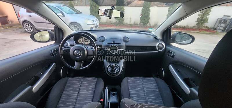 Mazda 2 16v