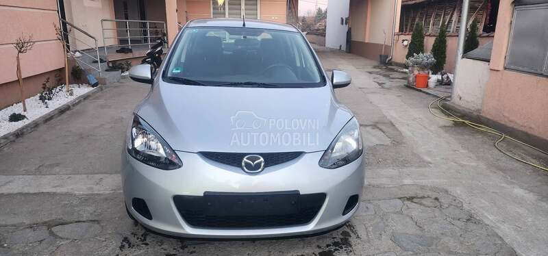 Mazda 2 16v