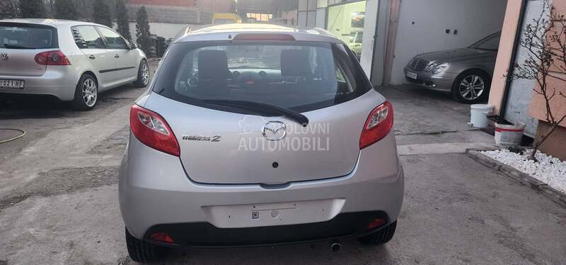 Mazda 2 16v