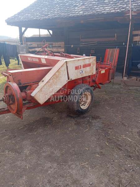 Presa za baliranje sena