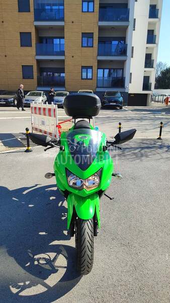 Kawasaki NINJA 250 R