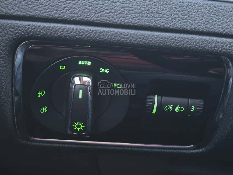 Škoda Superb 1.6 tdi nav clim