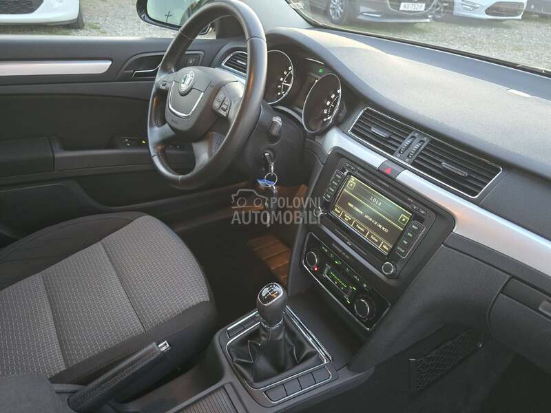 Škoda Superb 1.6 tdi nav clim