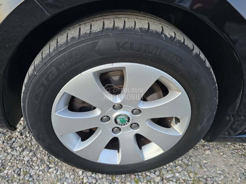 Škoda Superb 1.6 tdi nav clim