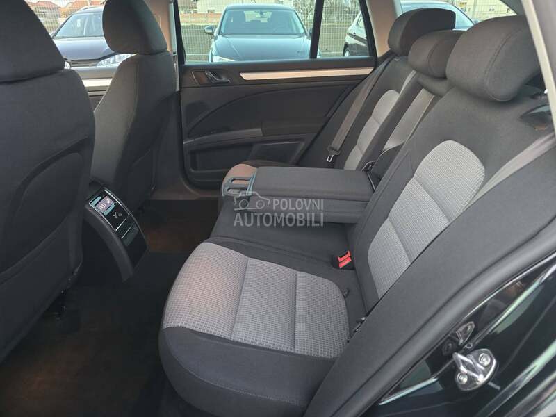 Škoda Superb 1.6 tdi nav clim