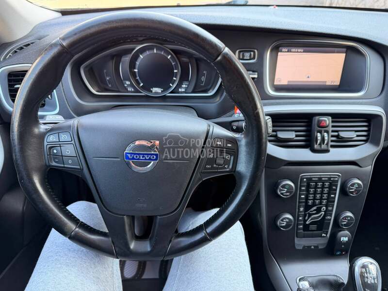Volvo V40 1.6 D2