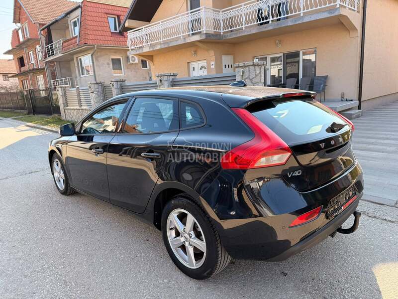 Volvo V40 1.6 D2