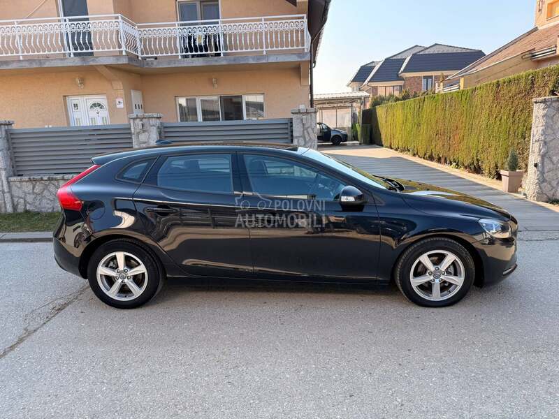 Volvo V40 1.6 D2