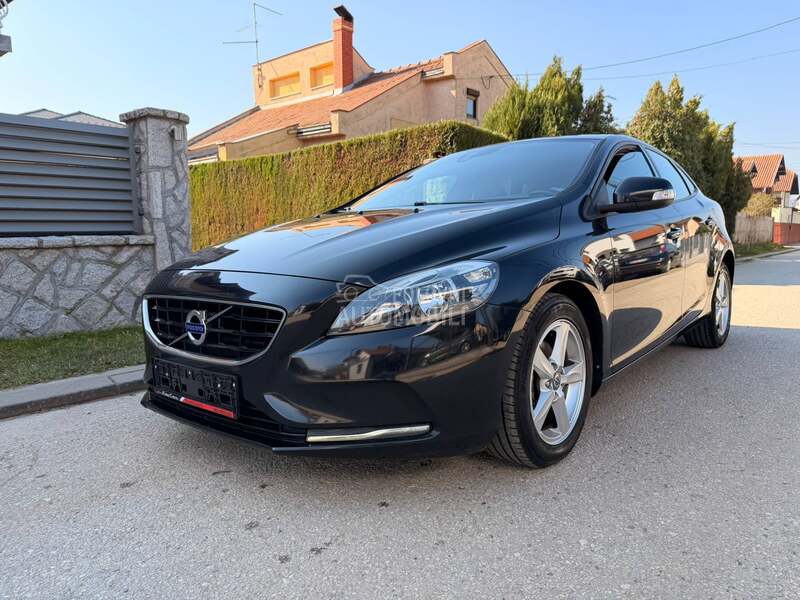 Volvo V40 1.6 D2