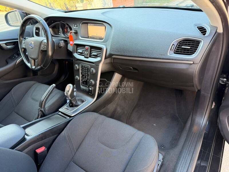 Volvo V40 1.6 D2