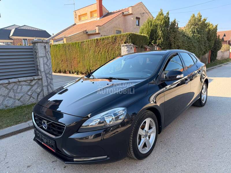 Volvo V40 1.6 D2