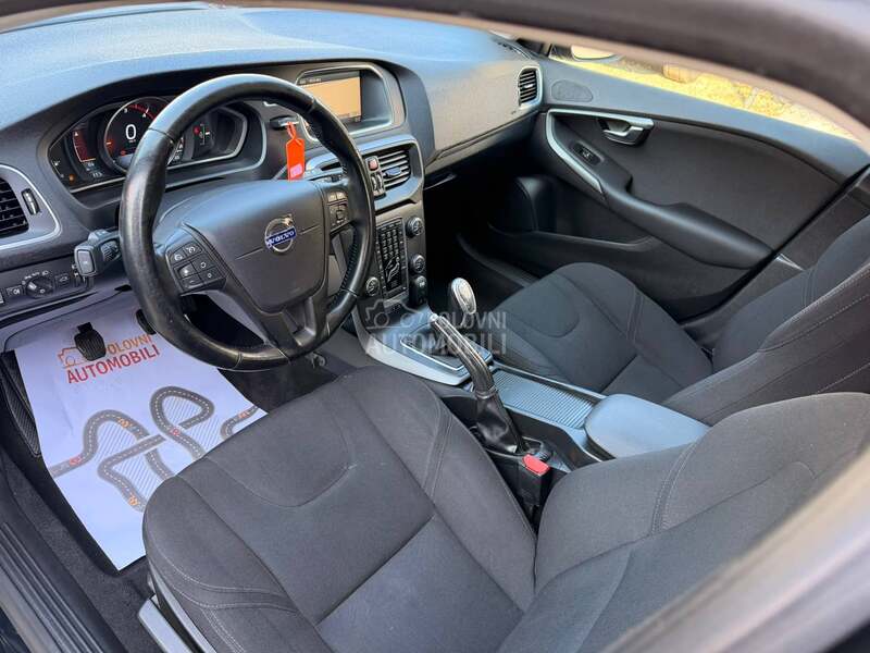 Volvo V40 1.6 D2