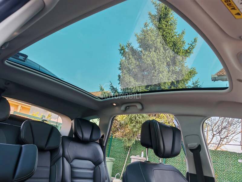 Renault Scenic INITIALE PARIS