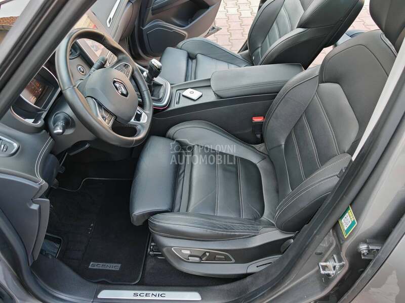 Renault Scenic INITIALE PARIS