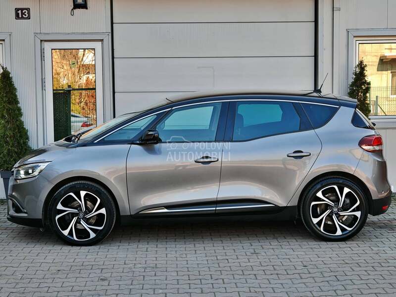 Renault Scenic INITIALE PARIS