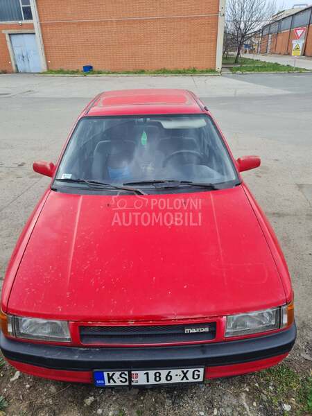 Mazda 323 