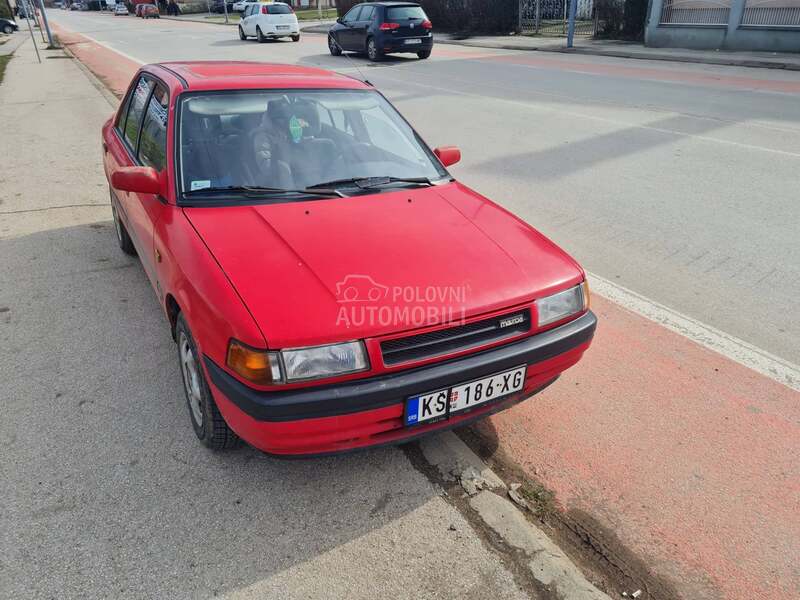 Mazda 323 