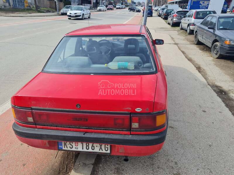 Mazda 323 