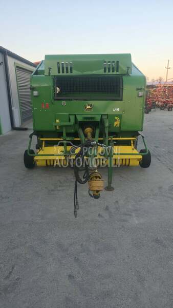 John Deere 575
