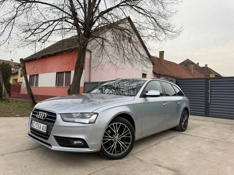 Audi A4 2.0TDI S-Line NAV