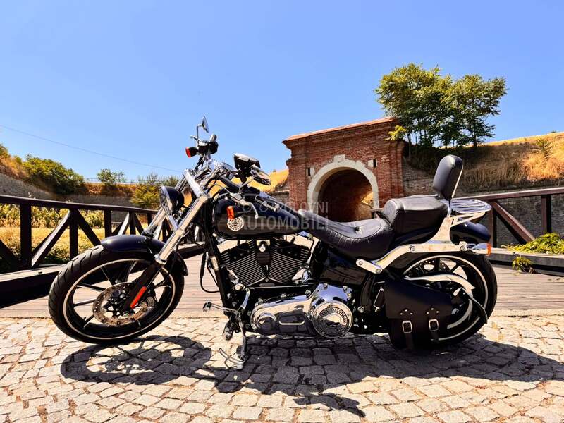 Harley Davidson Breakout