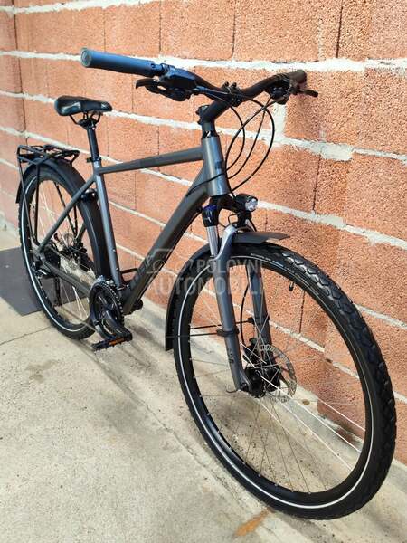 Cube Touring 3x8 54cm