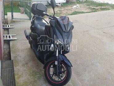 Yamaha Xmax