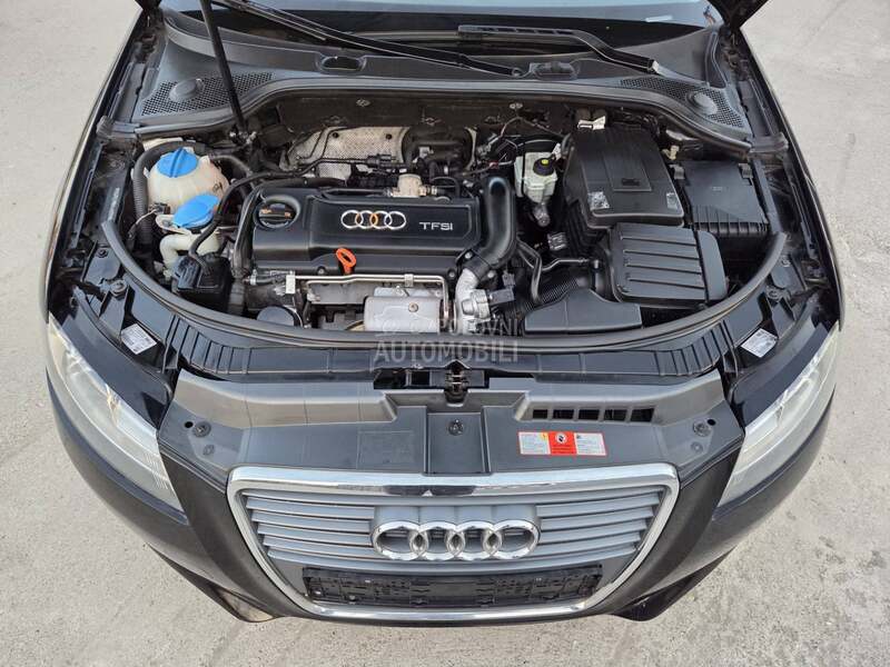 Audi A3 BUKVALNO NOV