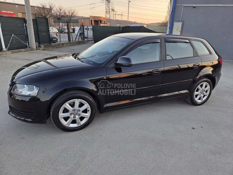 Audi A3 BUKVALNO NOV