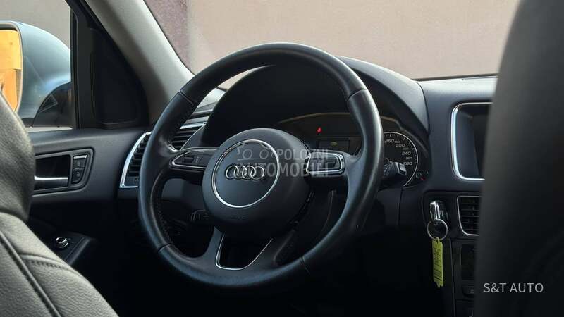 Audi Q5 2.0TDI/LED/NAV/F.U.L