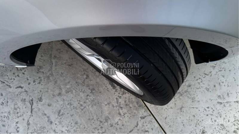 Audi Q5 2.0TDI/LED/NAV/F.U.L