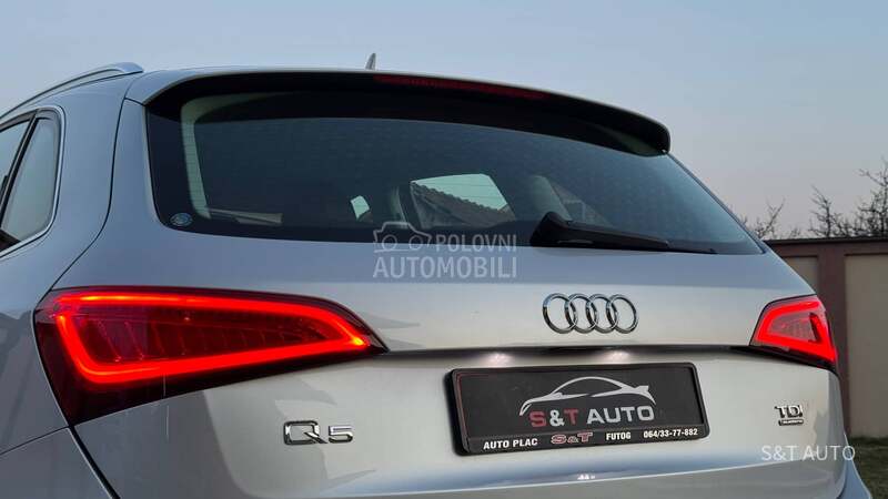 Audi Q5 2.0TDI/LED/NAV/F.U.L