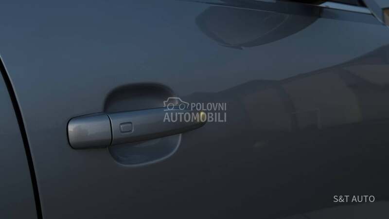 Audi Q5 2.0TDI/LED/NAV/F.U.L