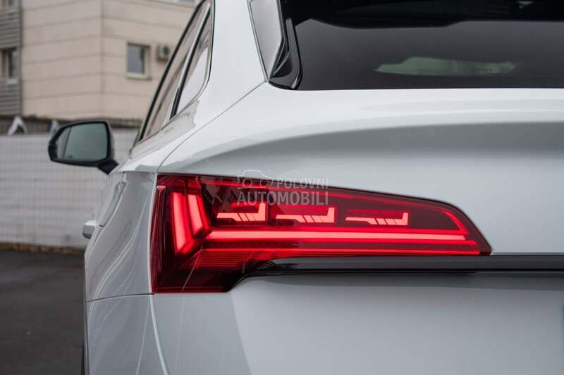 Audi Q5 SPORTBACK RATA 399E