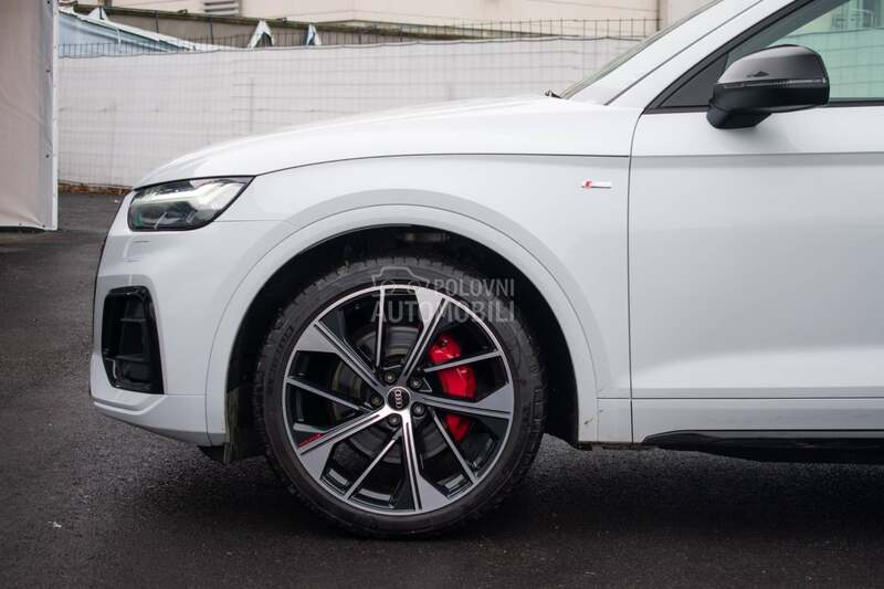 Audi Q5 SPORTBACK RATA 399E