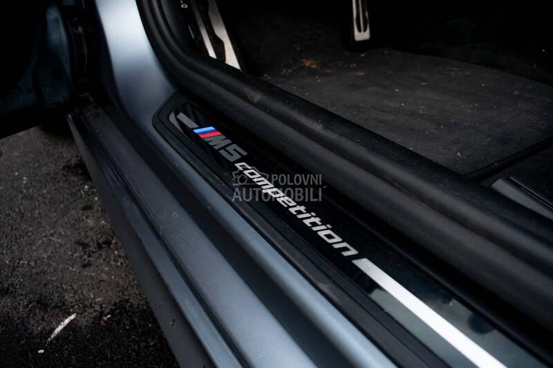 BMW M5 
