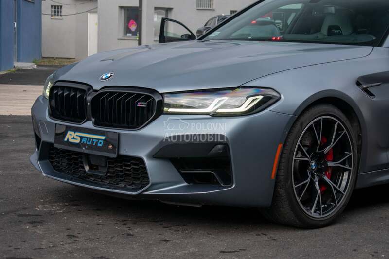 BMW M5 